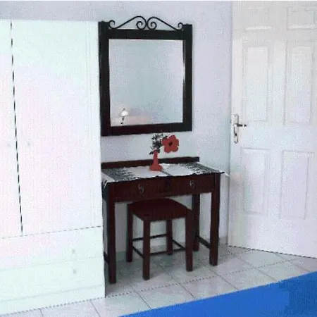 Isadora Apartment *