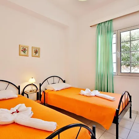 Isadora * Almyrida (Crete)