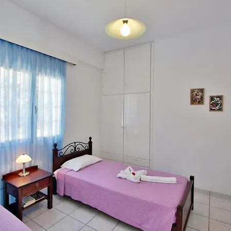 Isadora * Almyrida (Crete)